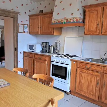 Holiday home Familial Avec Cour Et Terrain Clos Au Coeur De Ferriere-et-lafolie, Proche Mairie Et Autoroute A5. - Fr-1-611-3