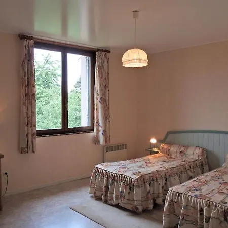 Familial Avec Cour Et Terrain Clos Au Coeur De Ferriere-et-lafolie, Proche Mairie Et Autoroute A5. - Fr-1-611-3 Feriehus *